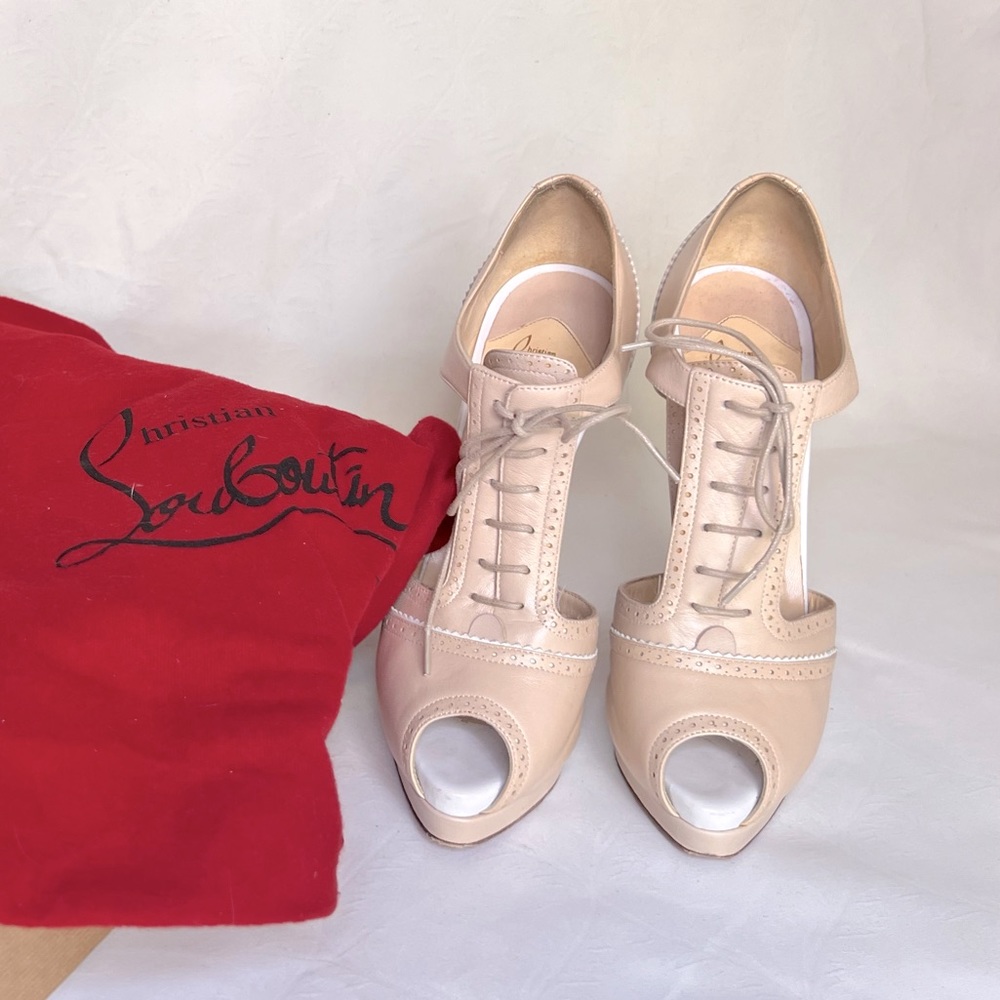 SALE!!! Christian Louboutin nude lace up heels, size 38 - Picture 5 of 15